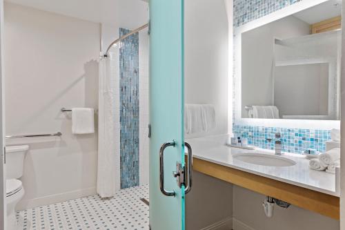 Opal Grand Oceanfront Resort & Spa - image 3