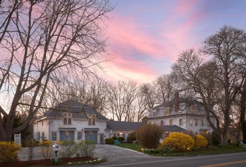 Old Manse Inn