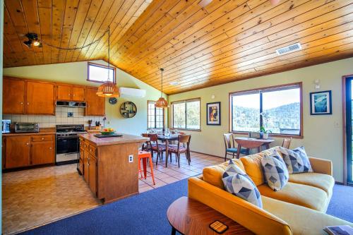 The Atomic Squirrel Lodge Lake Gregory Getaway! - image 8