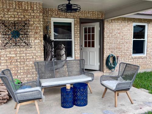 BoHo Style Balance - Live/Work in New Braunfels, USA