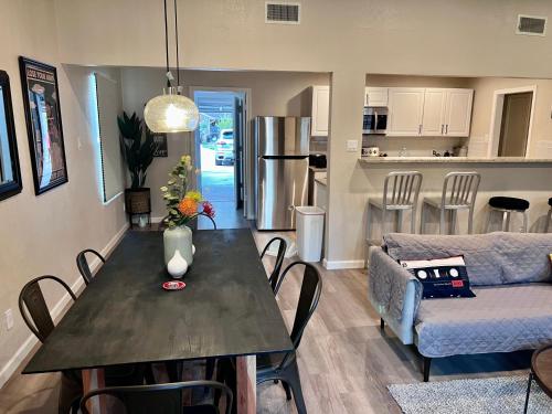 BoHo Style Balance - Live/Work in New Braunfels, USA