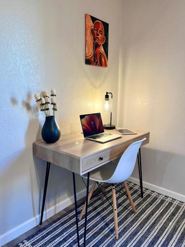 BoHo Style Balance - Live/Work in New Braunfels, USA