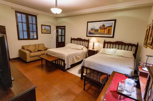 Deluxe Room image 8