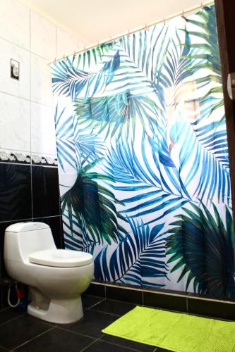 ห้องน้ำ, Beautifull Studio in Noord in นอร์ด