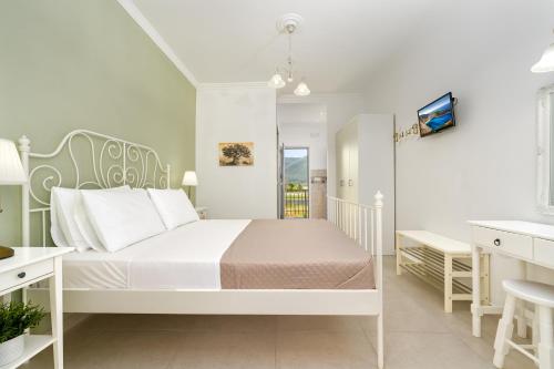 Patrinos Studios - image 2