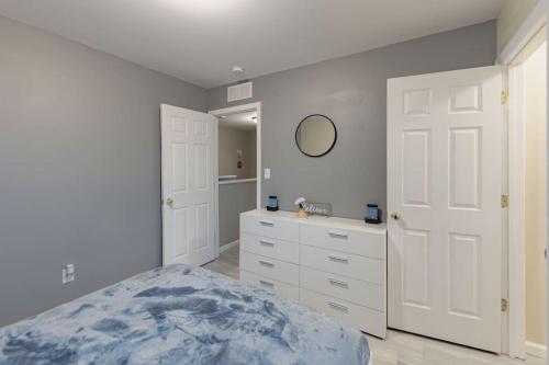 Peaceful & Cozy Stay in St. Charles, USA