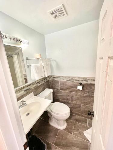Royal Lodge – Coalinga, CA