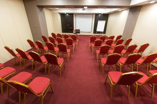 Ramada Iasi City Center - image 2