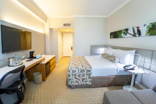 马那瓜皇冠广场酒店