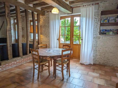 Gîte Lorcy 3 pièces 5 personnes - FR-1-590-58 - image 11