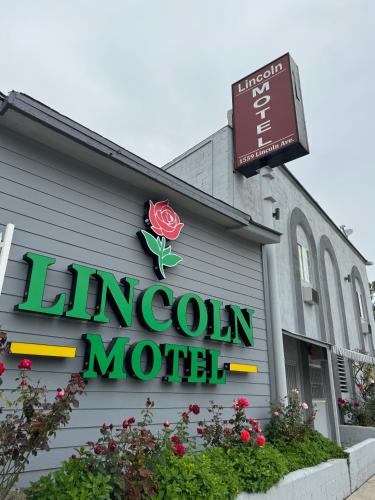 Lincoln Motel in Pasadena