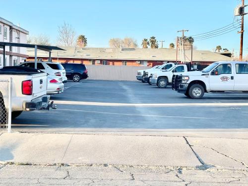 Royal Lodge – Coalinga, CA