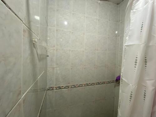 Standard King Room image 6