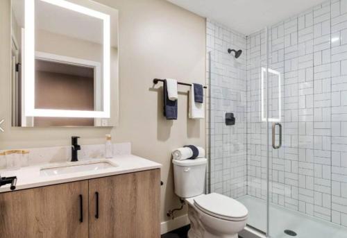 King Bed, Downtown Steps from Bengals & Reds, Minutes to OTR, TQL, HardRock, Cincinnati (foto 9)