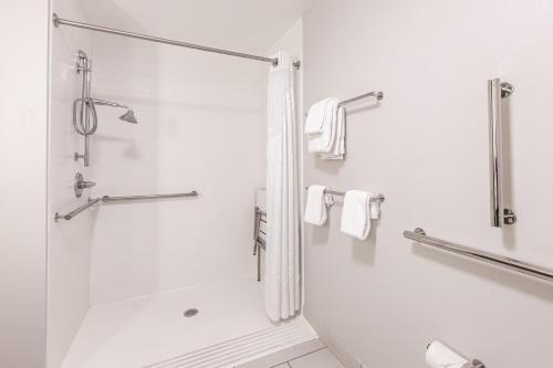 Holiday Inn Express & Suites - Rantoul, an IHG Hotel