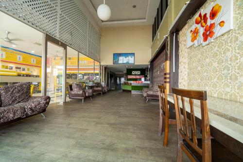 Foyer, MR J HOTEL WAKAF CHE YEH 2 in Wakaf Che Yeh