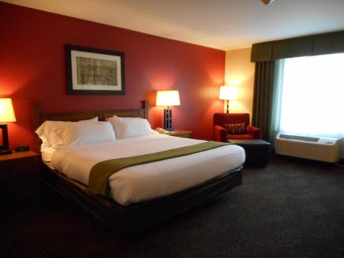 Holiday Inn Express Hocking Hills-Logan, an IHG Hotel