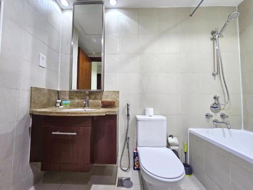 Trinity Holiday Homes - Standpoint Tower Downtown, Dubai (photo 5)
