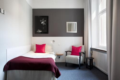 First Hotel Örebro - image 6