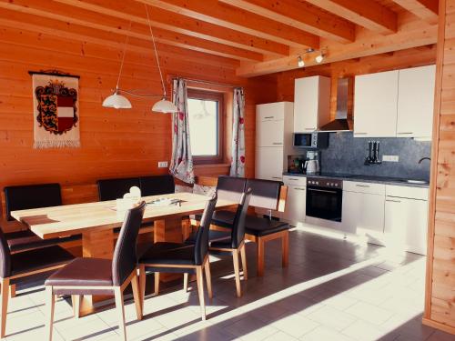 Ferienhaus Lärchenhütte (Ferienhaus Larchenhutte) in Frantschach-Sankt Gertraud