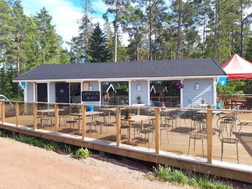 Svinö Camping Lodge - Hotel - Lumparland