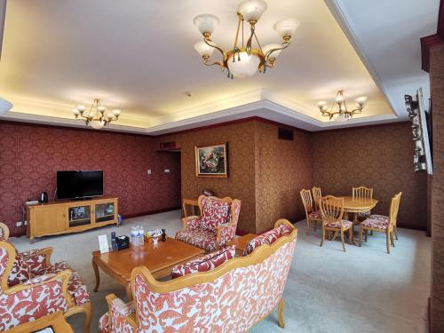 Qingdao Oceanwide Elite Hotel near Zhanqiao-móló