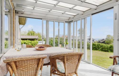 Amazing Home In Augustenborg