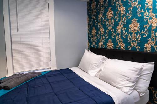 Cozy Central First Fl Apt~North Buffalo near Falls in Buffalo, USA