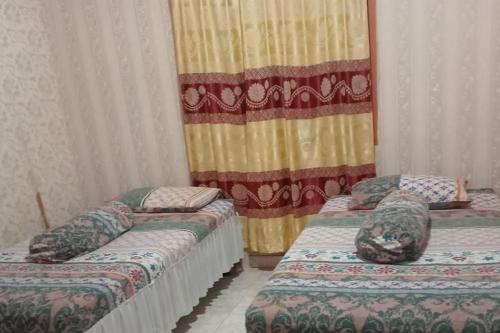 Bany, Wisma Sederhana in Mamuju