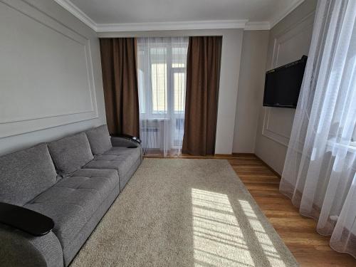 . ErNaz Plus Apartments-Expo-Boulevard
