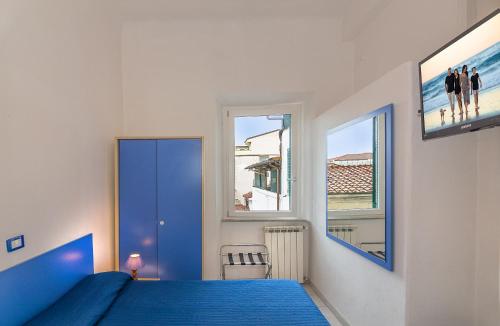 Single Room image 2