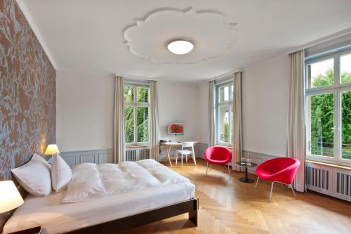 1 queen bed