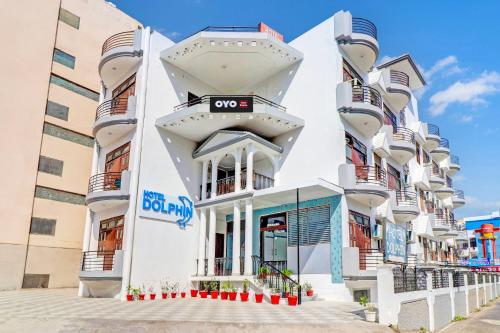 OYO Flagship Hotel Dolphin