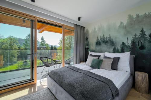 1 queen bed, 1 sofa bed