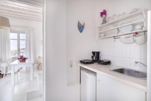 One-Bedroom Apartment with Sea View and Terrace image 10