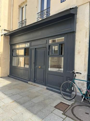 Ancien Atelier Parisien Grand 2 pièces 1
