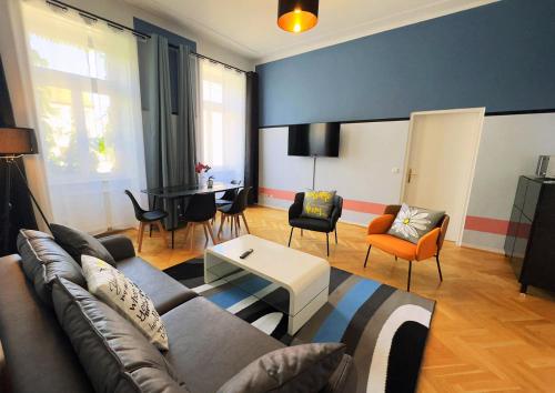 2 Bedroom Apartment for 6 near Donaukanal & U4 U2 Metro