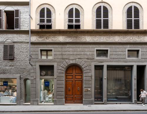 Vigna Nuova by Mmega