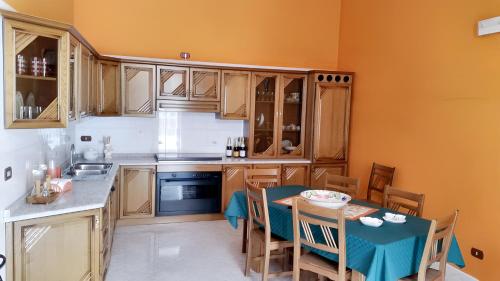 2 bedrooms apartement with city view at Avola 1 km away from the beach