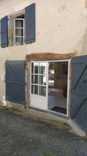 Barn cottage in Verteillac