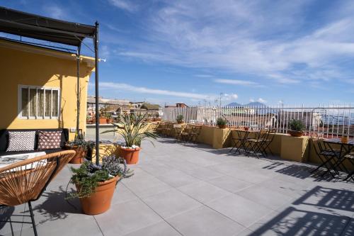 Hopestel - Secret Garden in Naples