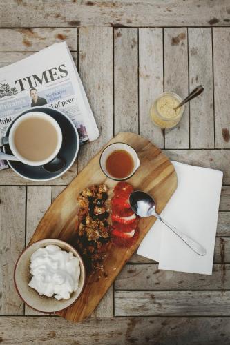 Tulse Hill Hotel - image 6