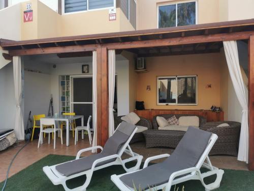 2 Bedroom Pool Apartment close to beach Rocky point Corralejo