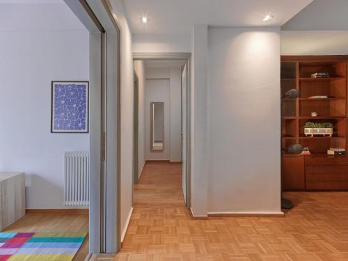 Marnis10 5th Right - main image