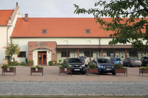 Hotel Chvalská Tvrz