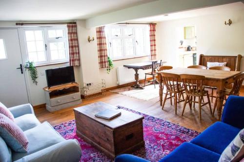 The Snug, Beautiful Country Retreat 2