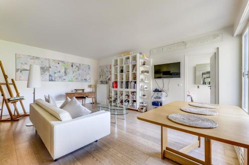 Chic Appartement quartier huppée - Location saisonnière - Paris