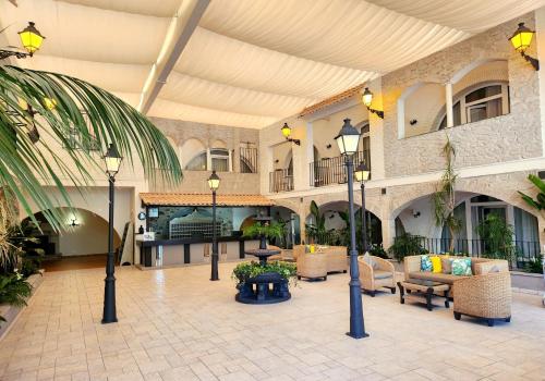 Faciliteiten, Hotel Castell Blanc in Roses