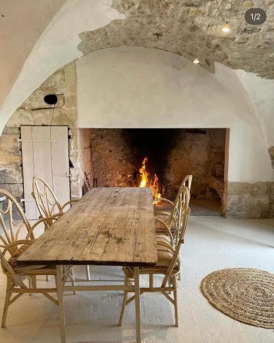 Maison de charme en Provence - Location saisonnière - Aubussargues