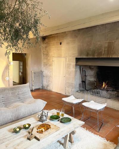 Maison de charme en Provence in Aubussargues